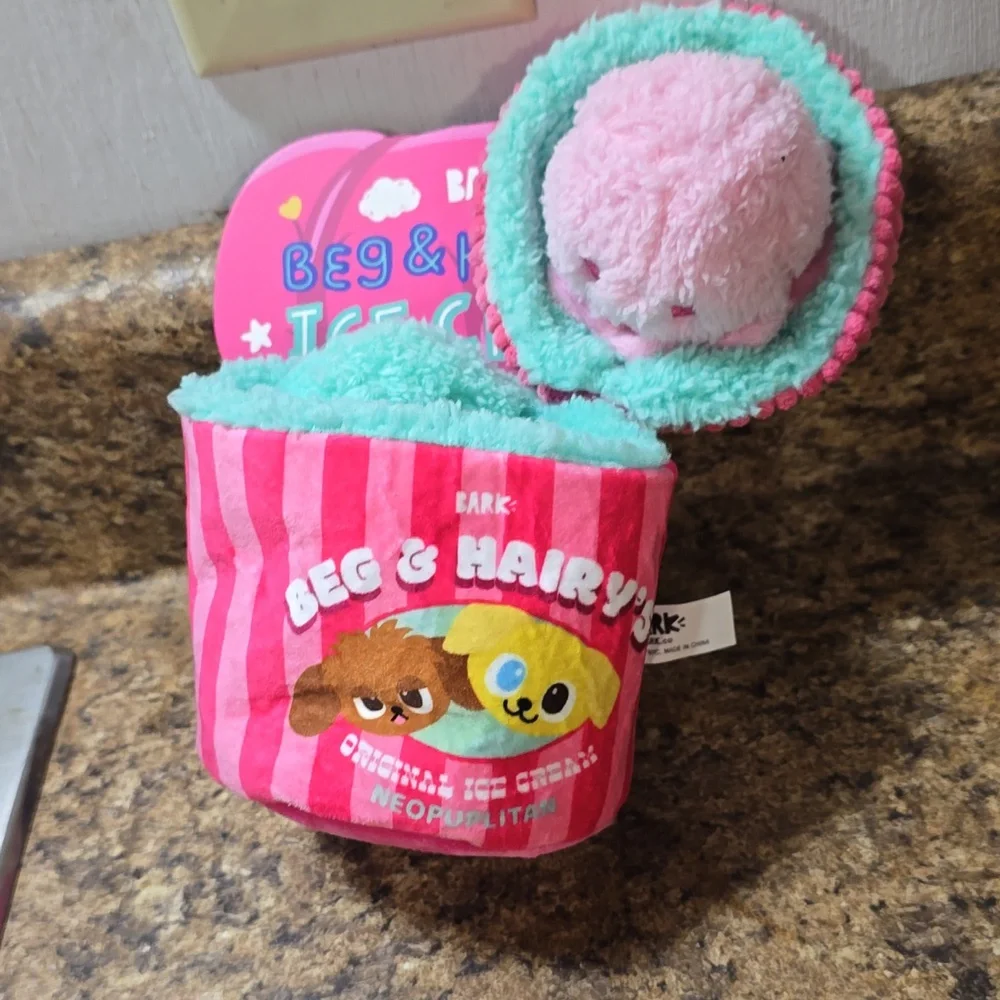 Bark Beg & Hairy's Pink and Teal Ice Cream Toy‎ NWT Size Small 0-20 Pounds